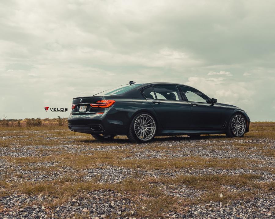  BMW 740Le xDrive on Velos Wheels (VLS02) 2019 года  (фото 6 из 10)